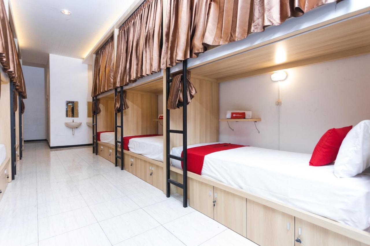 Reddoorz Hostel @ Malang City Center 2 Εξωτερικό φωτογραφία