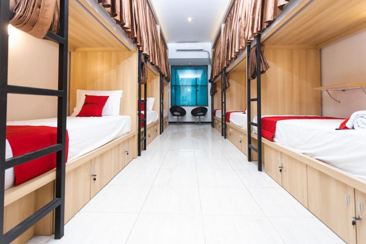 Reddoorz Hostel @ Malang City Center 2 Εξωτερικό φωτογραφία