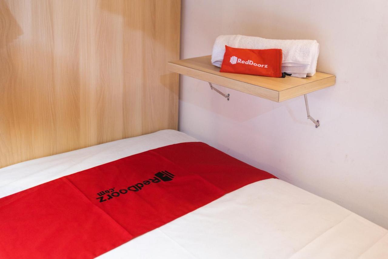 Reddoorz Hostel @ Malang City Center 2 Εξωτερικό φωτογραφία